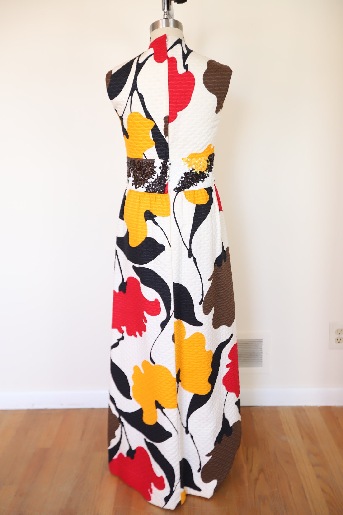 1960s Tori Ridaard Honolulu Floral Mosaic Waffle Dress