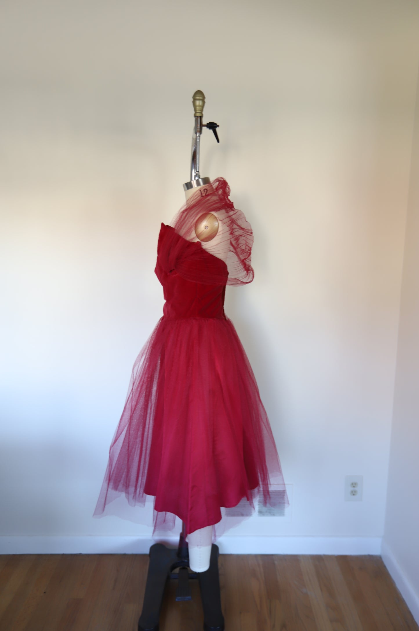 1950s Vintage Strapless Tulle Shawl Dress