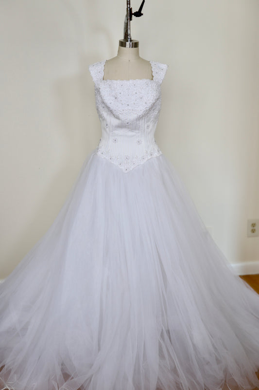 1990's Basque Waist Embroidered Corset Tulle Gown