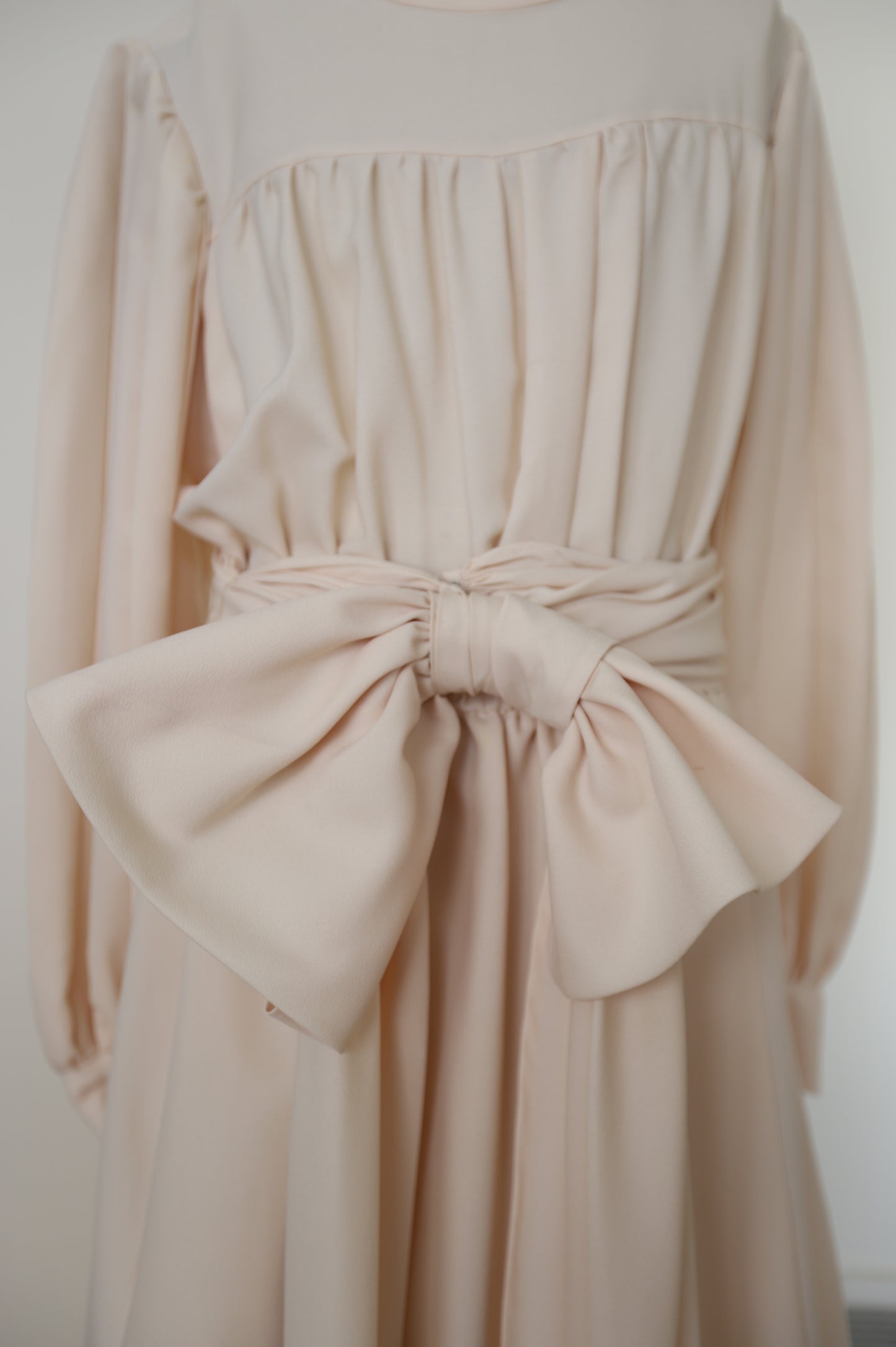 1960's Crepe Longsleeve Dress With Detachable Bow Waist