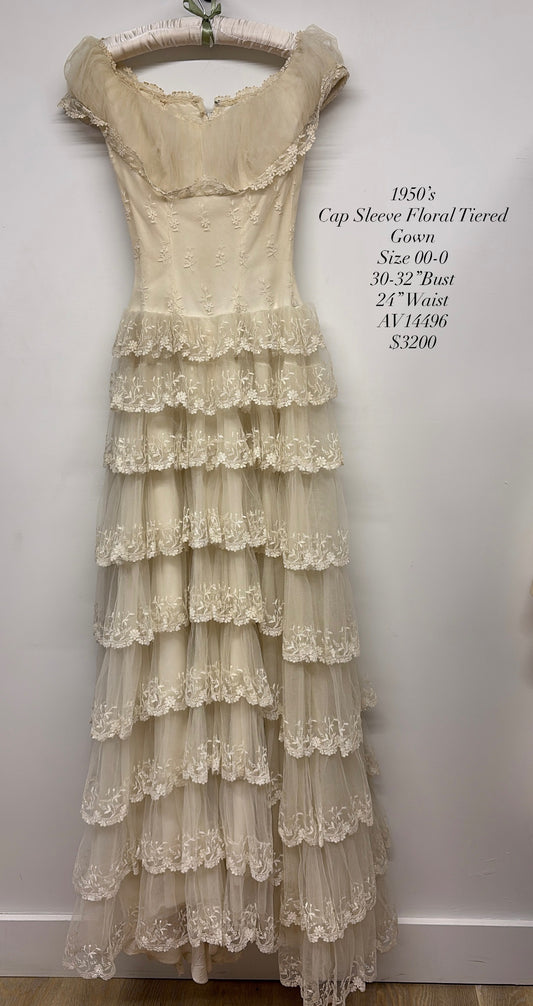 1950s Cap Sleeve Floral Lace Tiered Tulle Gown