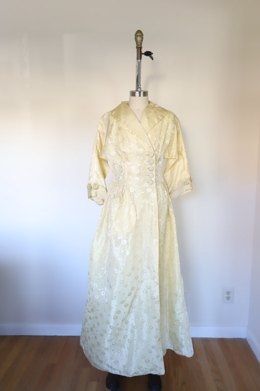 1930s Vintage Brocade Duster Robe