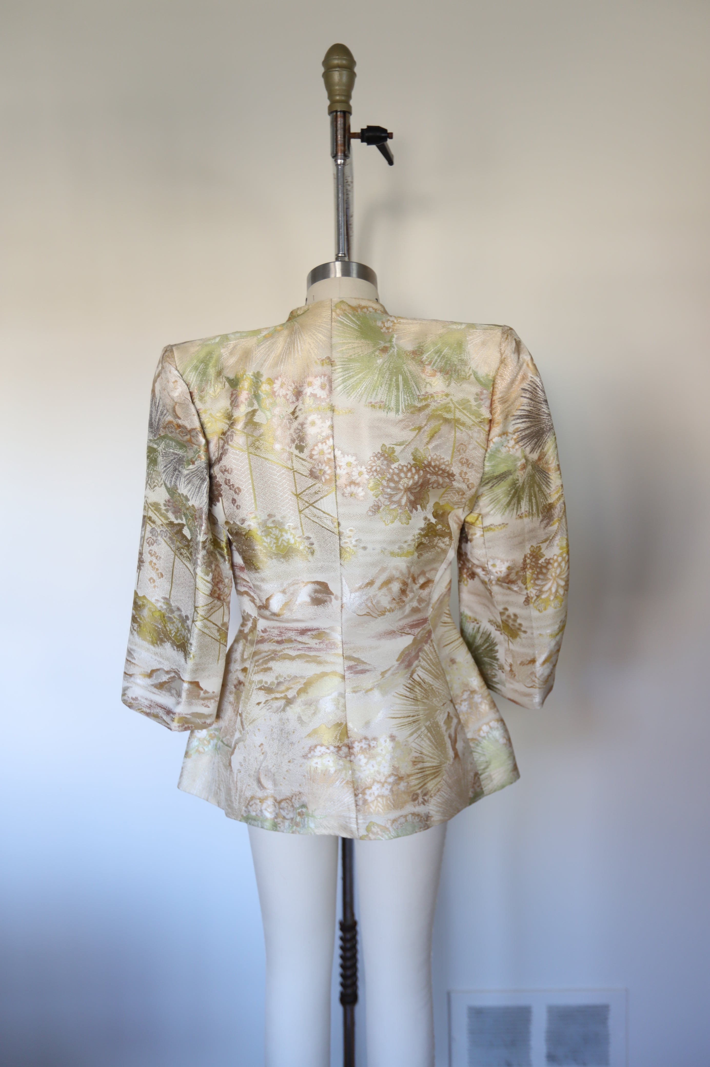 1940s Vintage Brocade Silk Asian Inspired Cinched Toggle Blazer