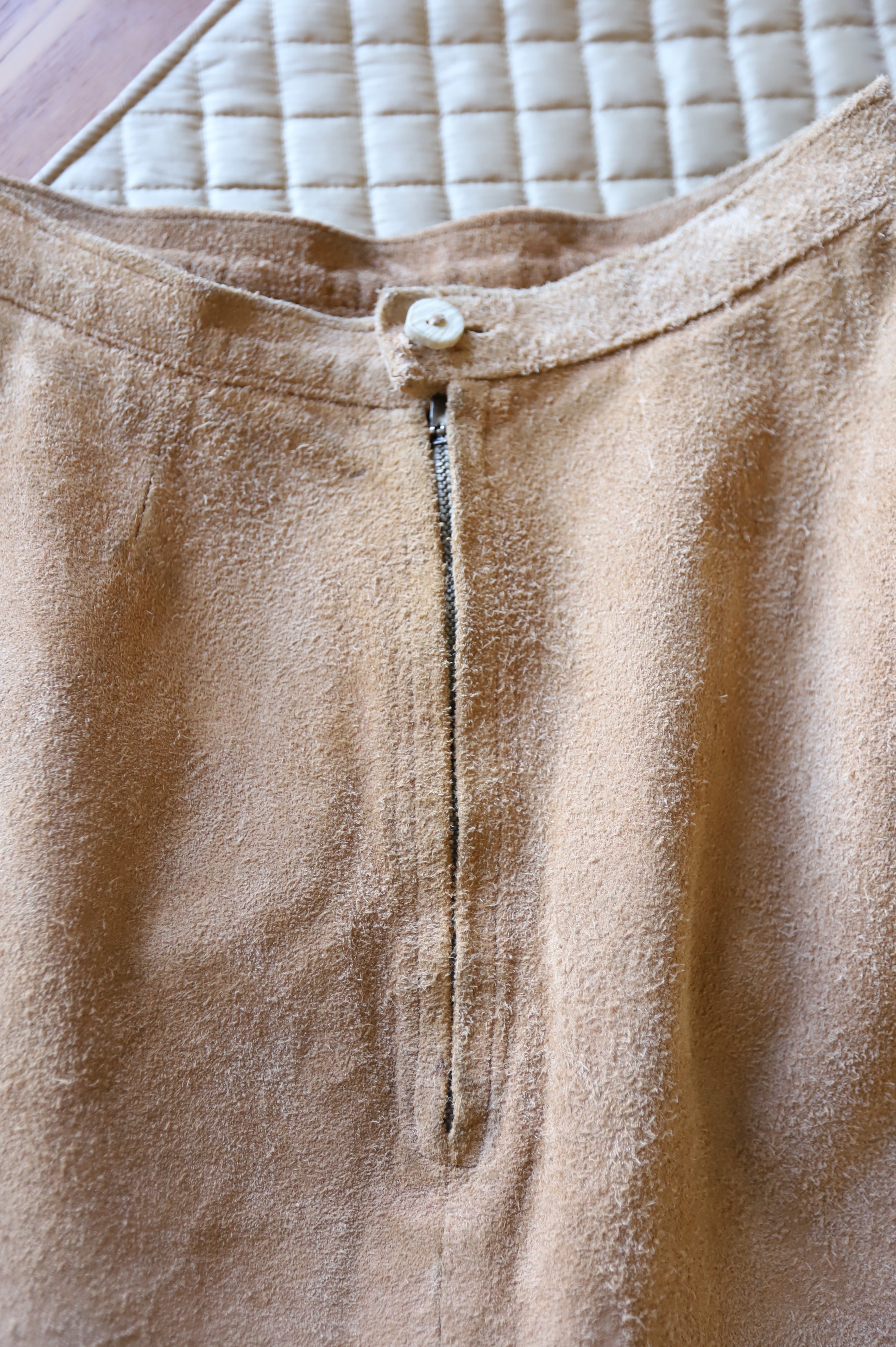 1970s Vintage Santa Fe Leather Company Suede Tassel Skirt
