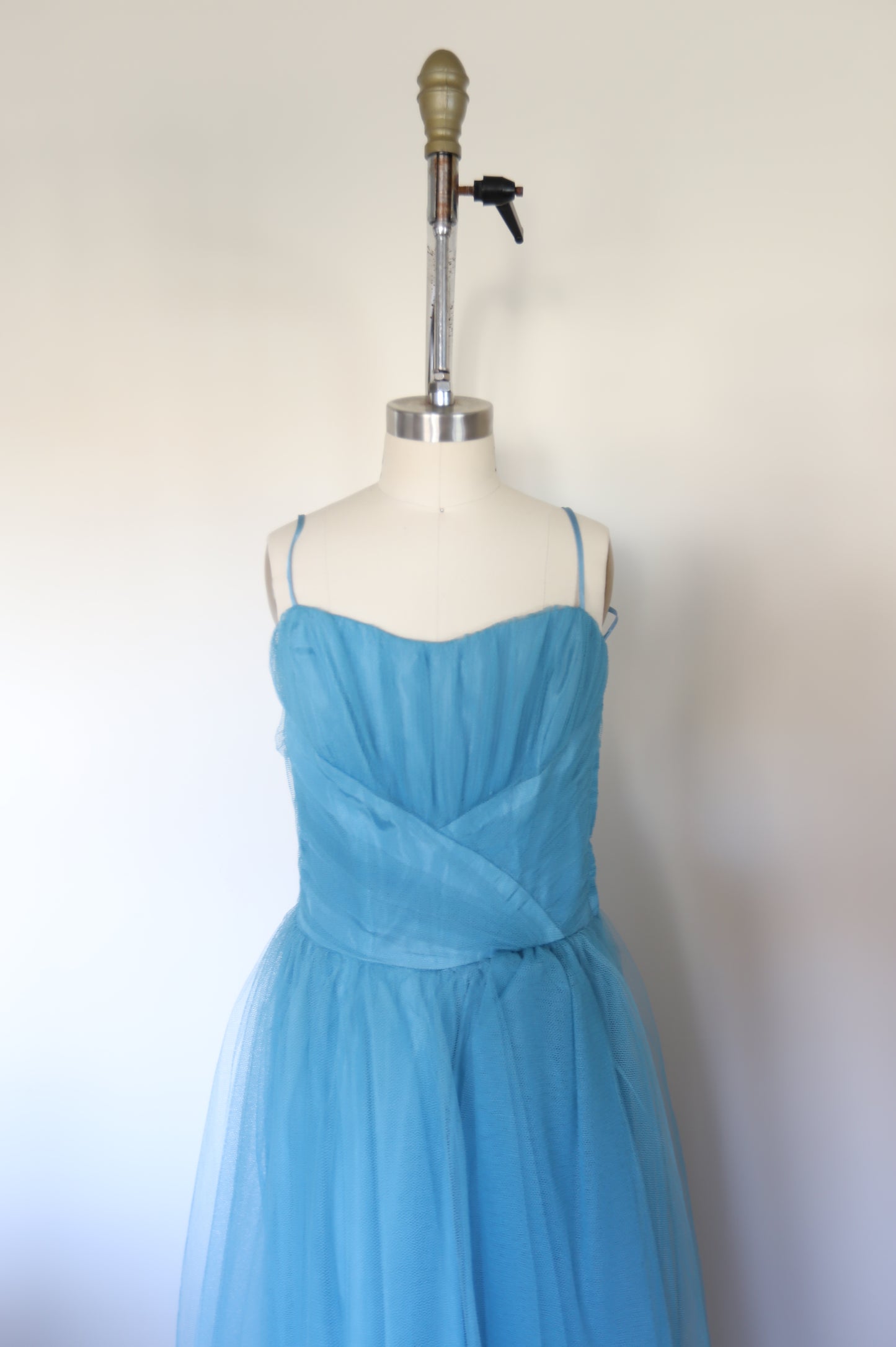 1950s Vintage Strapless Tulle Gown