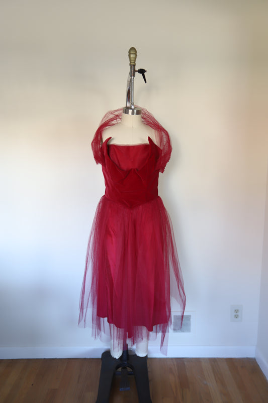 1950s Vintage Strapless Tulle Shawl Dress