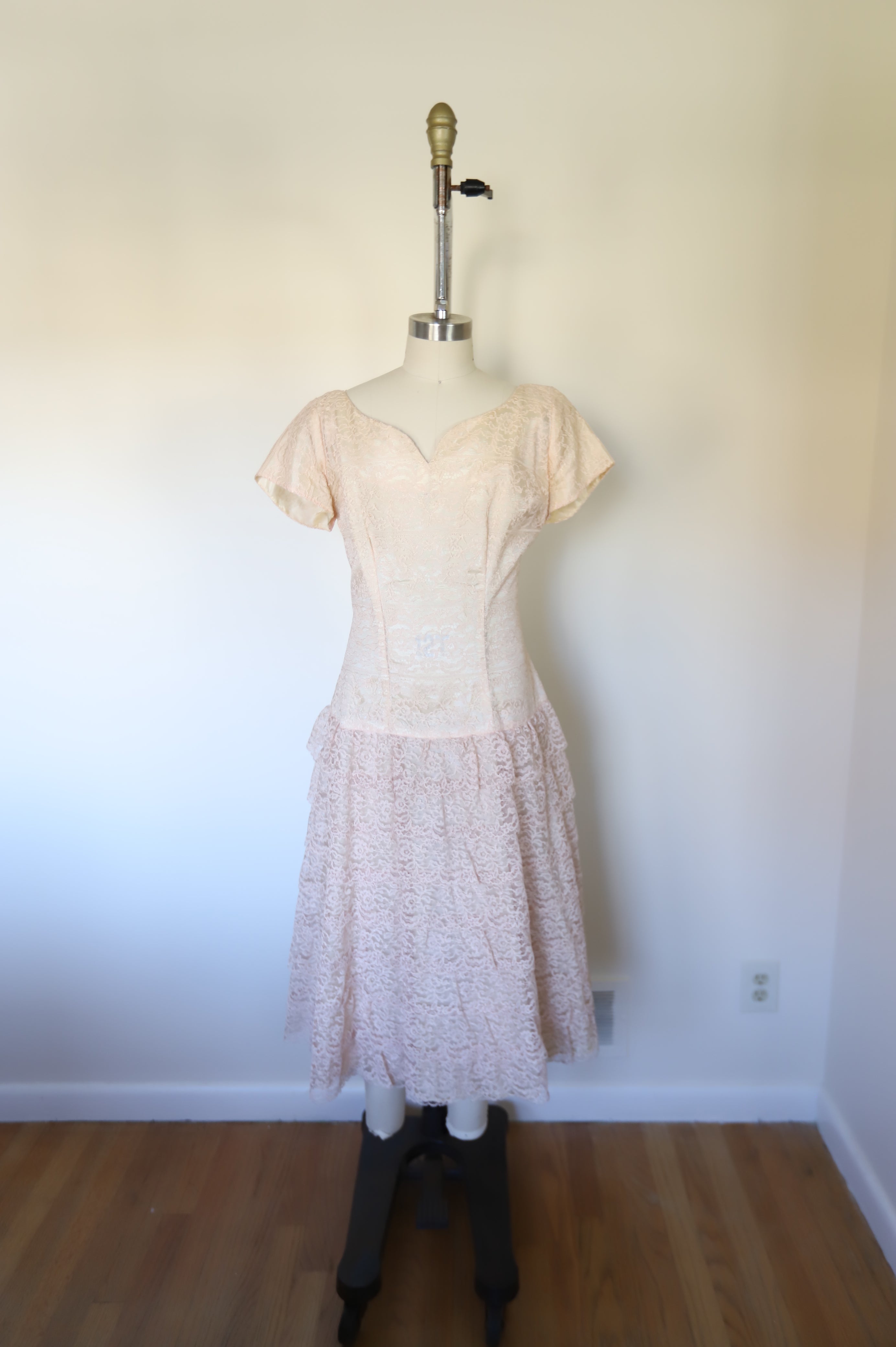 1960s Vintage Drop Waist Lace Dress