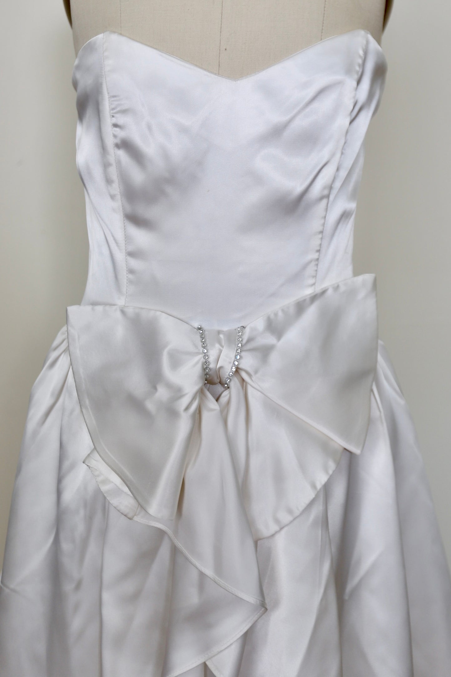 1990's Gunne Sax Strapless Bow Cascade Ruffle Gown