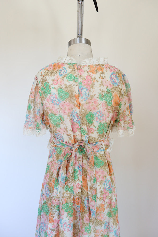 Vintage 1970s Floral Maxi Dress