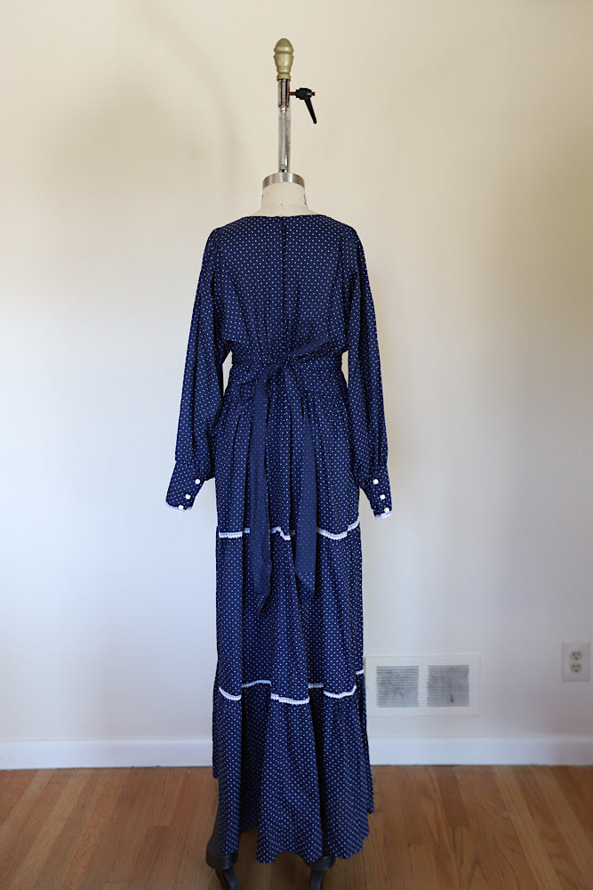 Vintage 1970s Prairie Lawn Dress