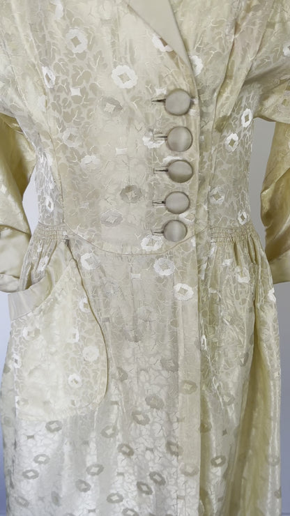 1930s Vintage Brocade Duster Robe